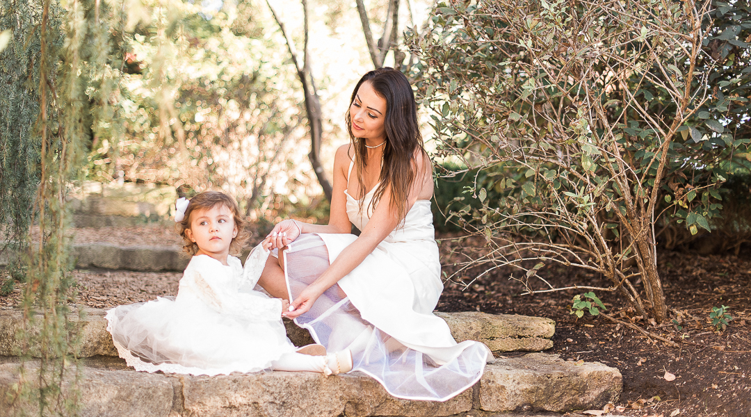 Mother and daughter in white portrait Keli Melo Photographer